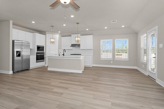 Building Photo - 2002 Bluff Oak Ct