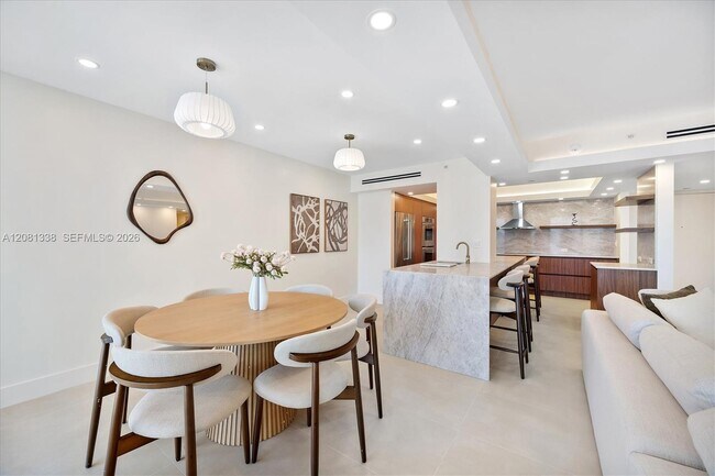 Building Photo - 19355 Turnberry Way