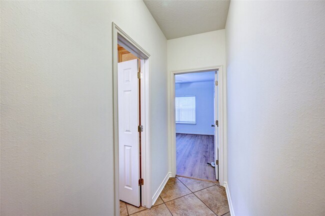 Building Photo - 12959 N Puffin Ln