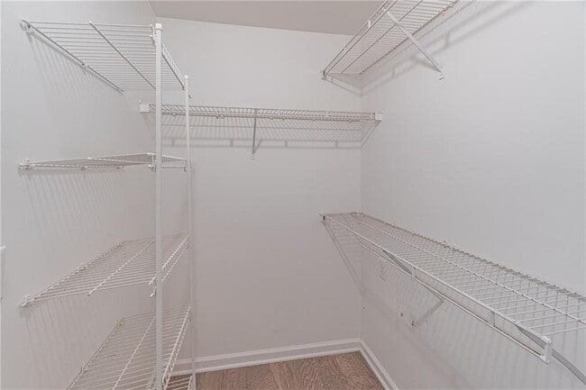 Building Photo - 205 Vickery Way