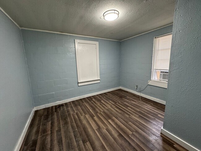 Building Photo - 2 Bedroom / 1 Bath Home – Lake City, FL