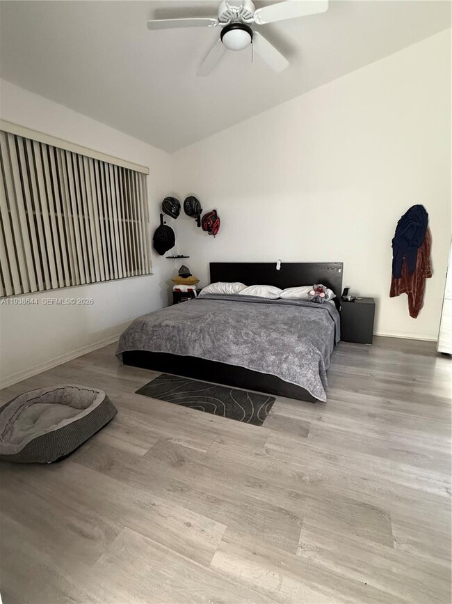 Building Photo - 7420 S Aragon Blvd