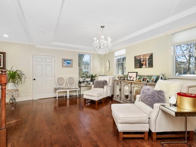 Building Photo - 50 Rowe St