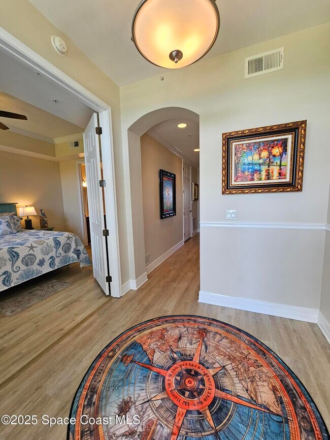 Building Photo - 590 S Banana River Dr