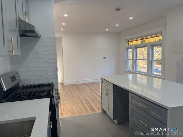 Building Photo - 1481 W Broad St