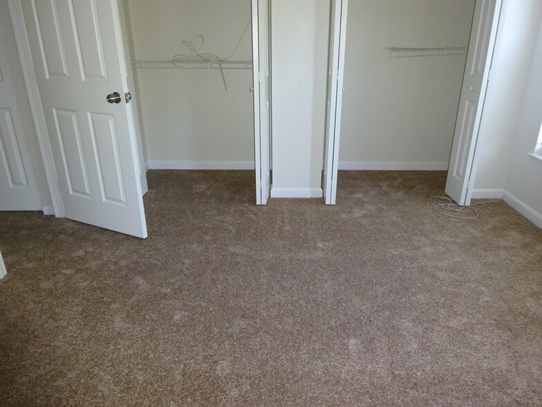 Building Photo - 1720 Grover Glen Ct