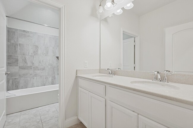 Bathroom with shower/tub combo - 1329 Millican Ln