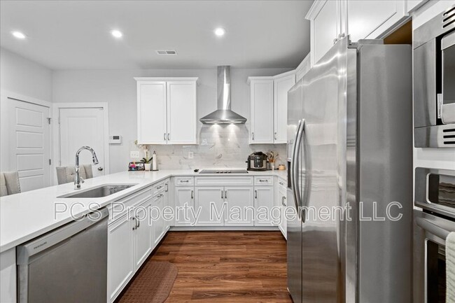 Building Photo - 2677 St Elias Dr