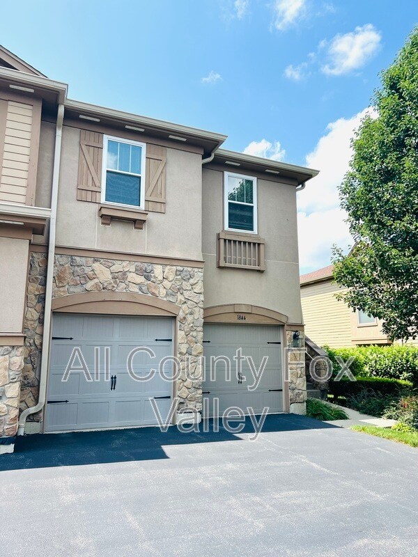 Building Photo - 1844 Crenshaw Cir