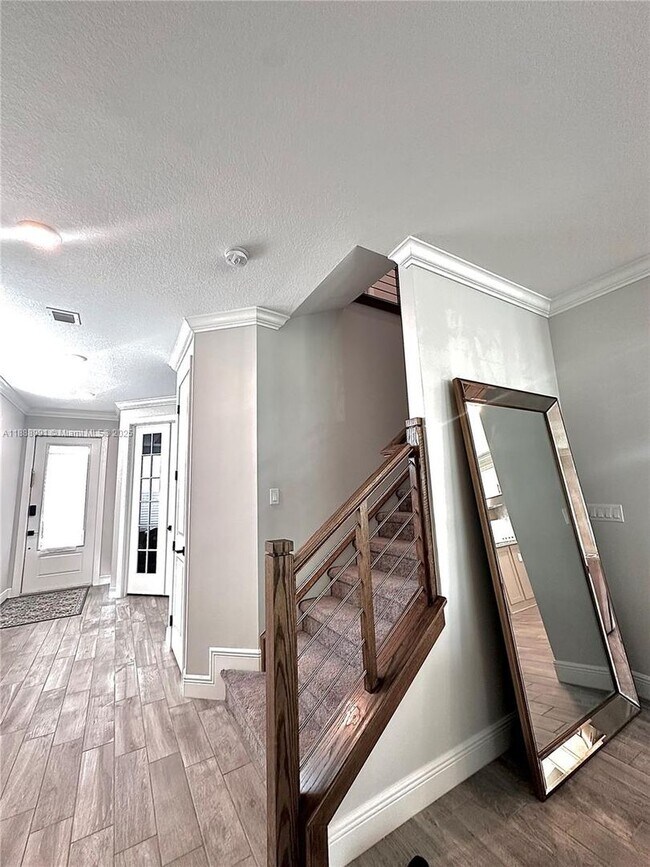 Building Photo - 4022 Large Leaf Ln