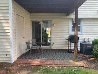 Building Photo - 9177 Wrenwood Ln