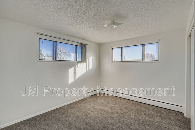 Building Photo - 10590 W 8th Ave