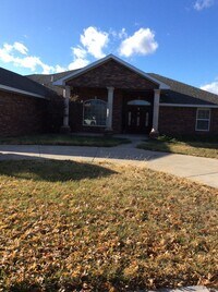 Building Photo - 108 Savannah Ct