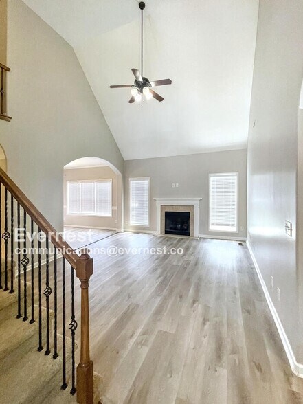 Building Photo - 1153 Chinook Cir