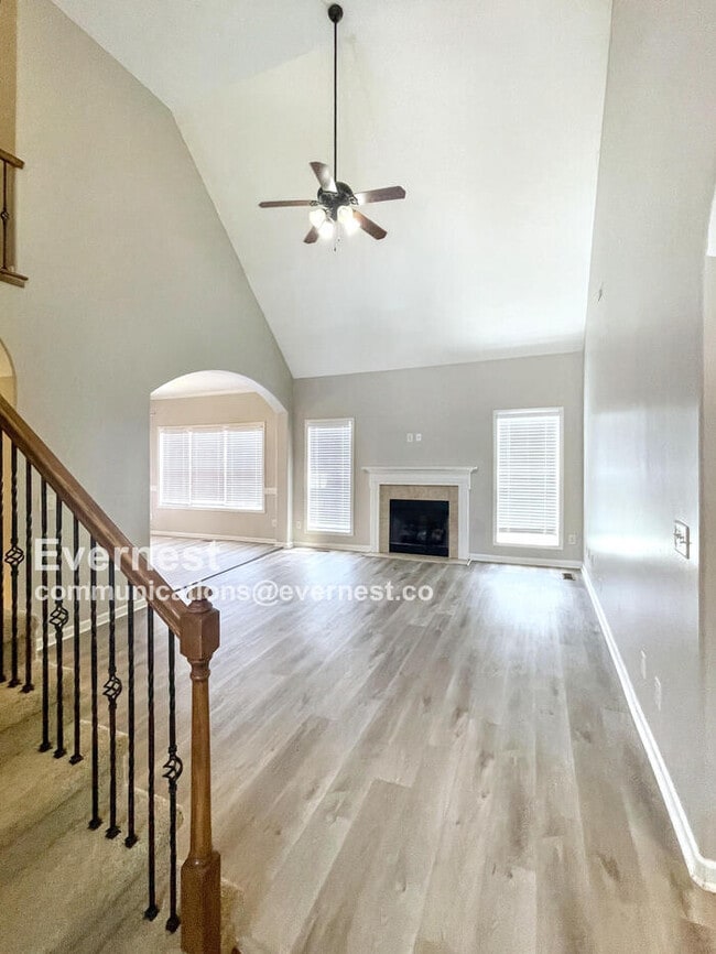 Building Photo - 1153 Chinook Cir