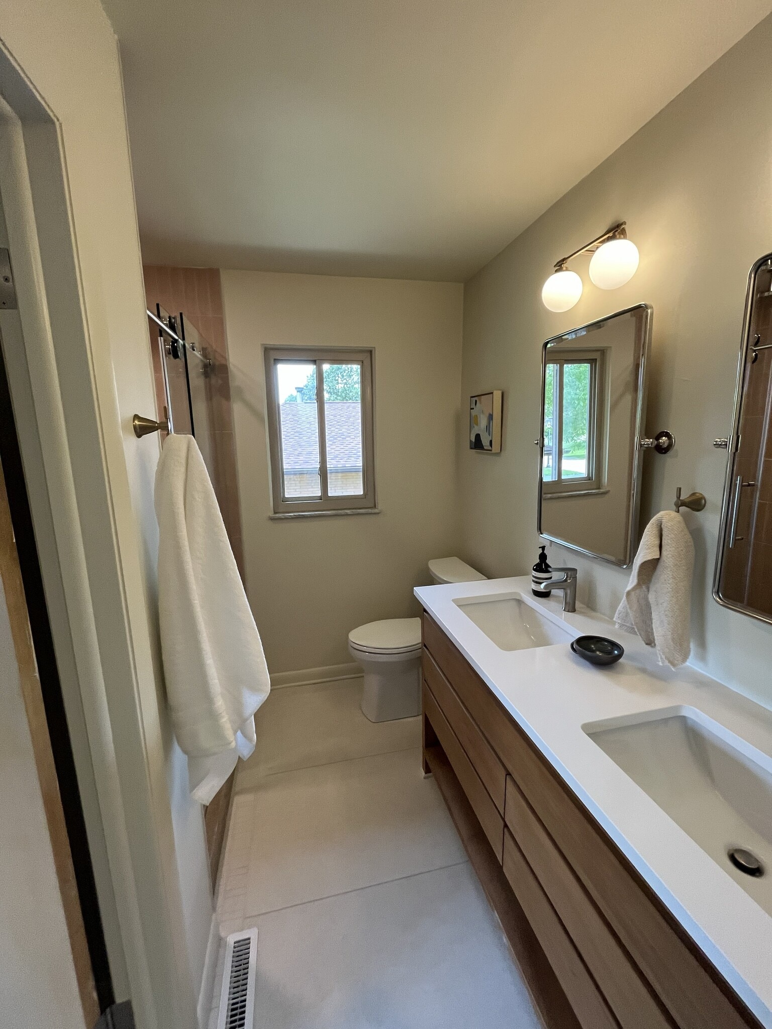 Building Photo - 2740 Sonata Dr