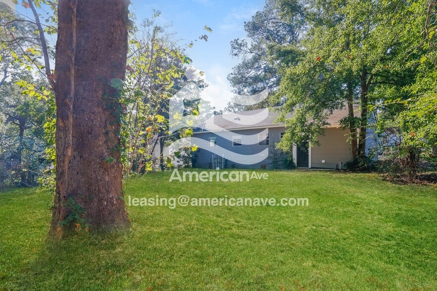 Building Photo - 732 Willaneel Dr