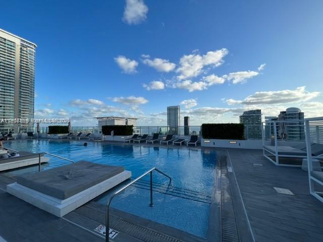 Building Photo - 1010 Brickell Ave