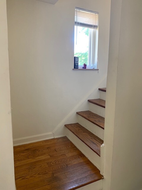 Building Photo - 2617 Madison Rd