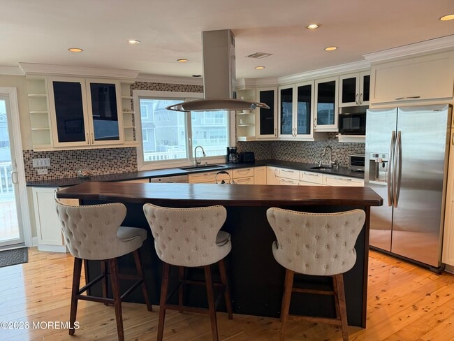 Building Photo - 326 Cutter Ln