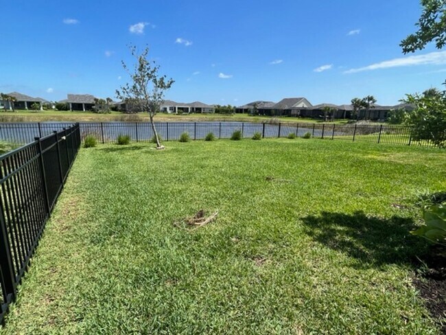 Building Photo - Stunning Lakefront 3/2 Home in the Heart of Babcock Ranch