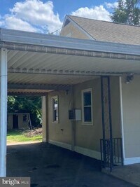Building Photo - 4908 Delbrook Rd