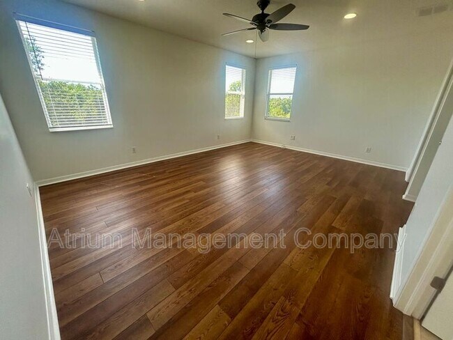 Building Photo - 12805 Avelar Manor Pl