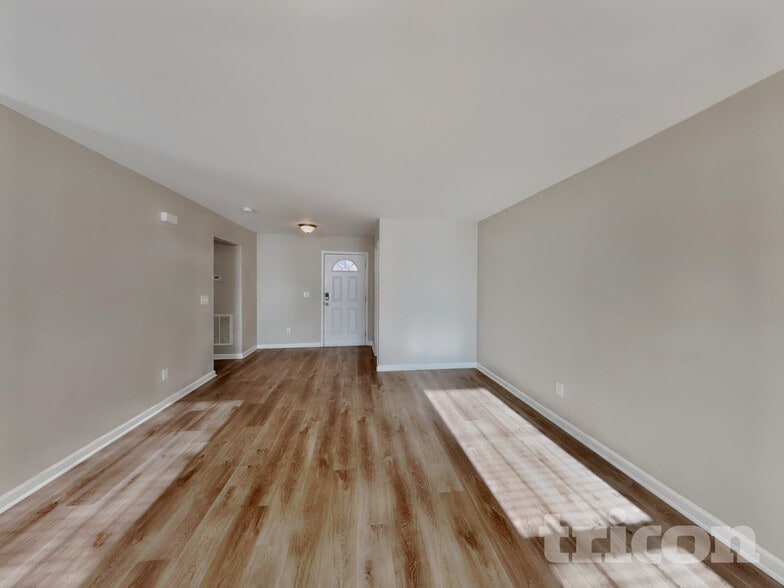 Building Photo - 5820 Bryanstone Pl