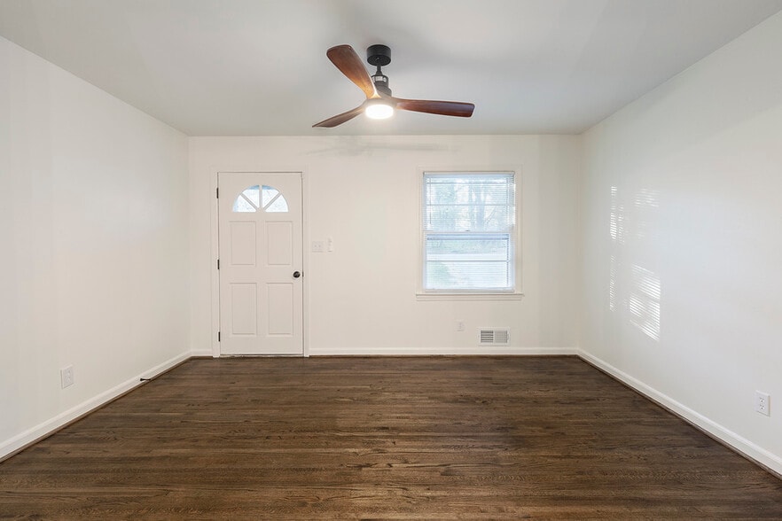 Building Photo - 4332 Rob Roy Ln