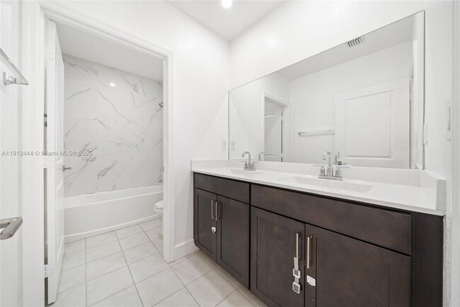 Building Photo - 13229 SW 271st Ter