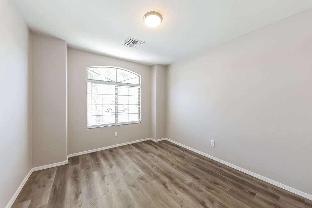 Building Photo - 12557 W Mandalay Ln