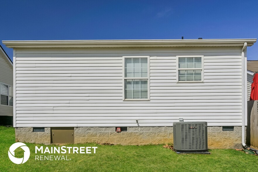 Building Photo - 10520 Lone Star Way