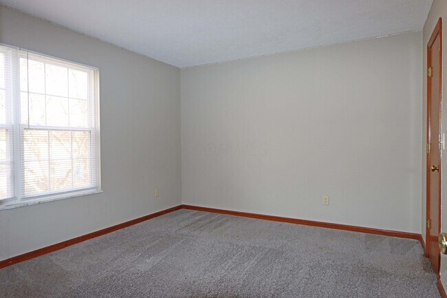 Building Photo - 4862 Roger Allen Ct