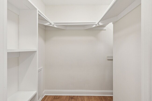 Building Photo - 517 Old Forge Crossing