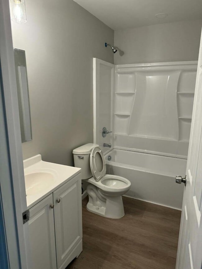 Building Photo - 214 Church St