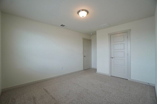 Building Photo - 7612 Lowenfield Dr