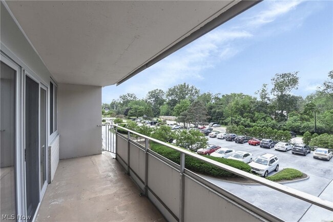 Building Photo - 12900 Lake Ave