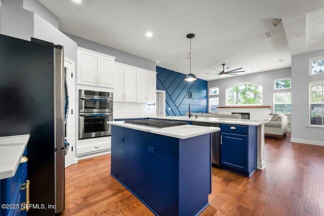 Building Photo - 577 Golden Links Dr