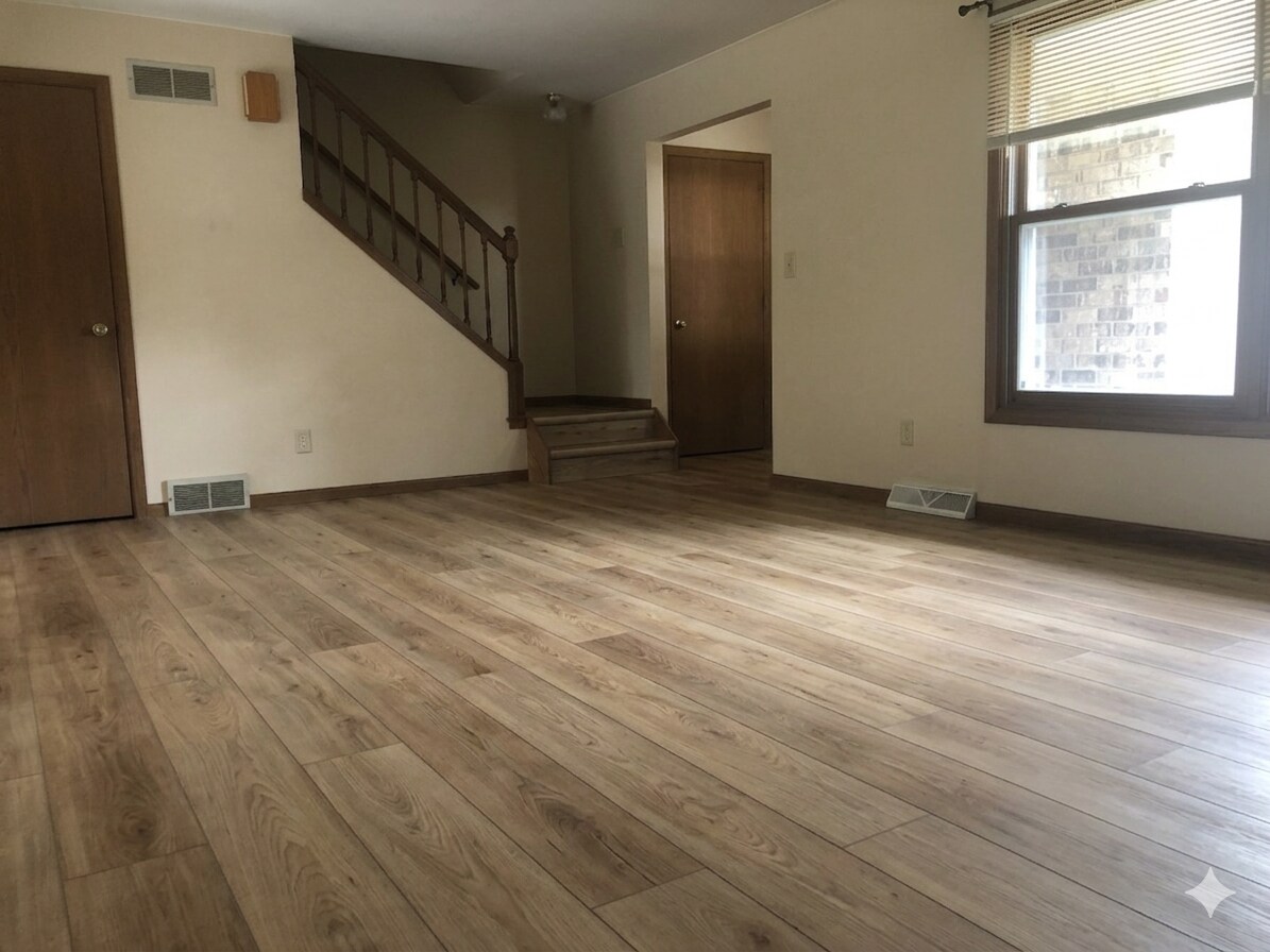 Building Photo - 117 Kilps Ct W