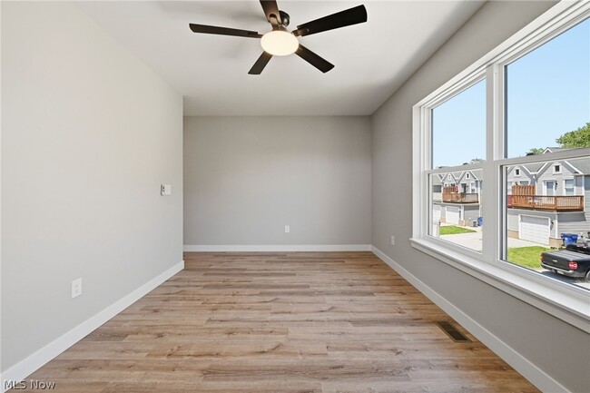 Building Photo - 4720 Walworth Ave