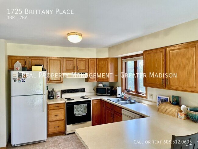 Building Photo - 1725 Brittany Pl