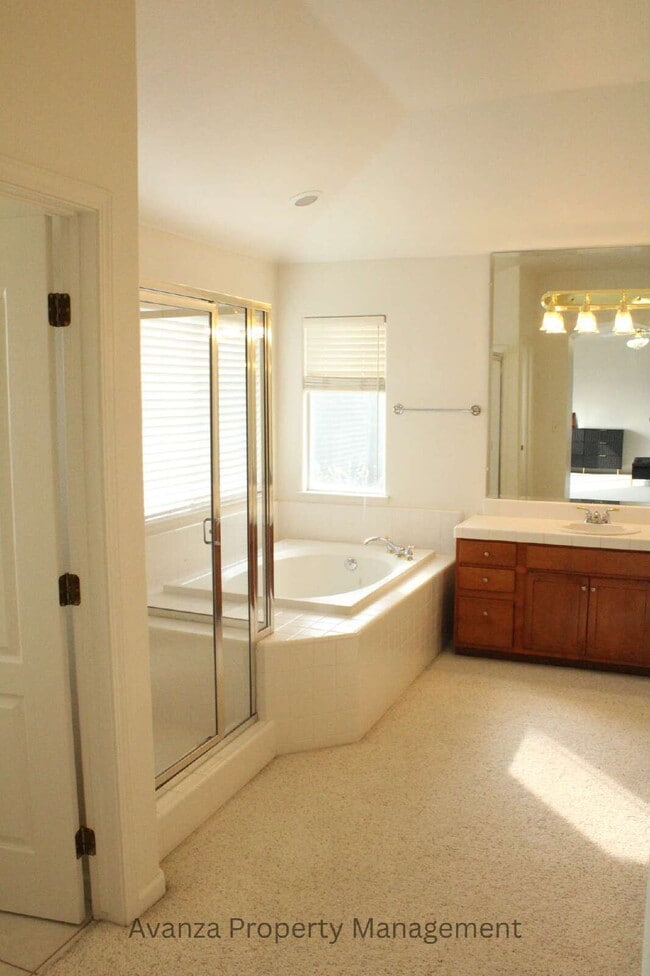 Building Photo - Home for Rent