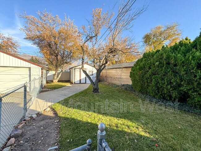 Building Photo - 2141 S 1700 E