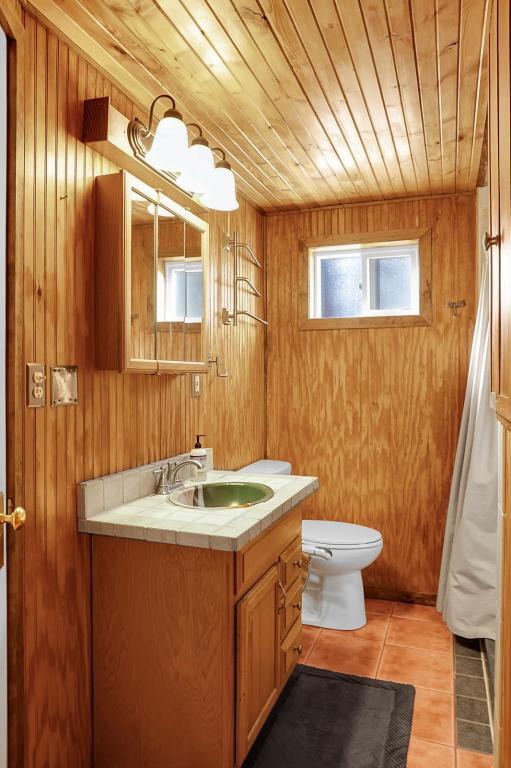 Building Photo - 9140 Picabo Rd