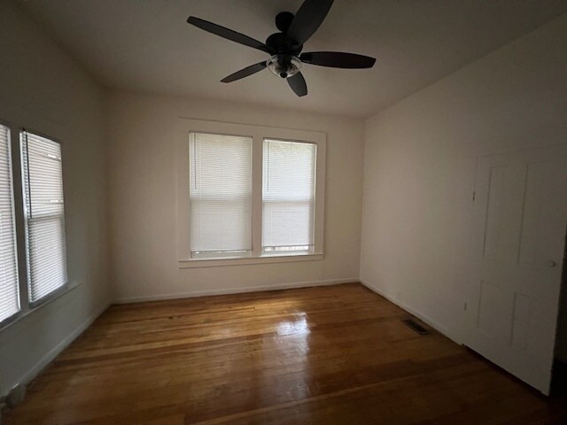 Building Photo - 278 E 9th St