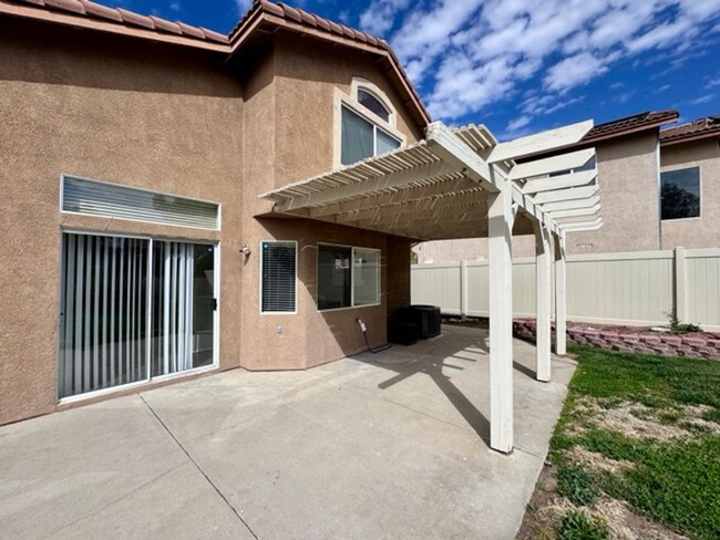 Building Photo - Beautiful 4 Bedroom Home in Paloma Del Sol...