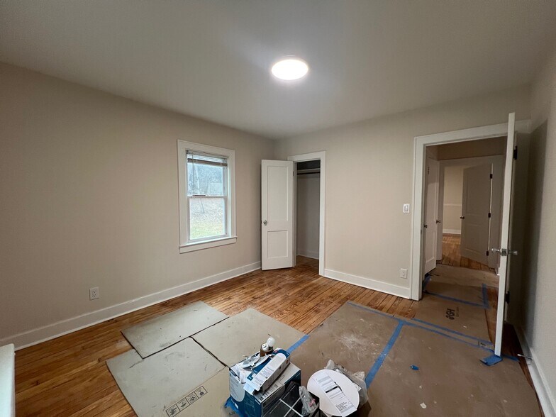 Building Photo - 481 Albany Shaker Rd