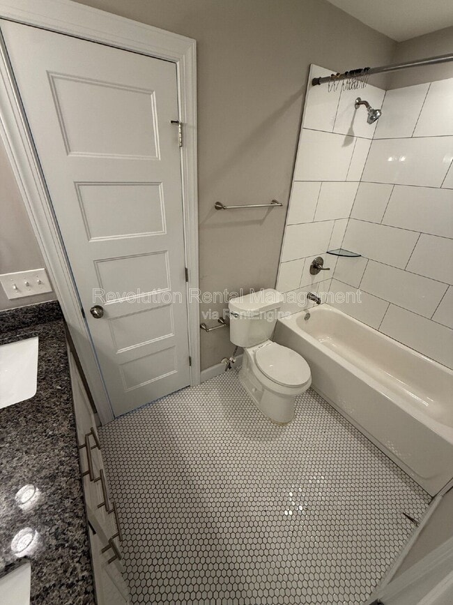 Building Photo - 40 Booker St NW