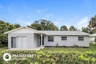 Building Photo - 1117 Swan St
