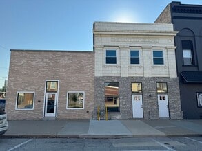 Building Photo - 812 Keeler St